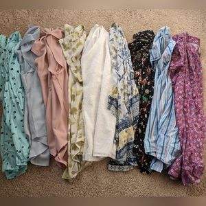 Final call 4/22- Bundle of women's blousy tops